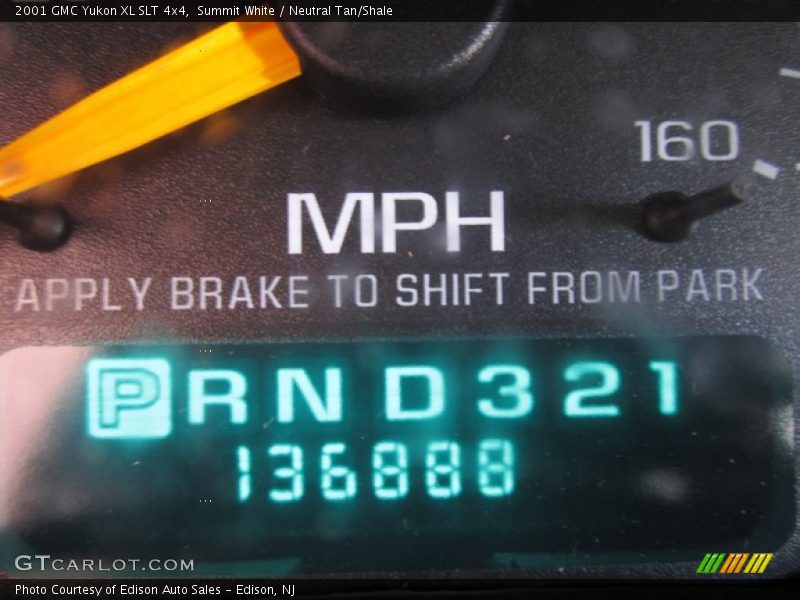 Summit White / Neutral Tan/Shale 2001 GMC Yukon XL SLT 4x4