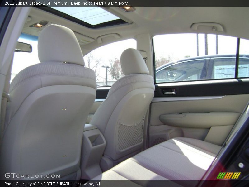 Deep Indigo Pearl / Warm Ivory 2012 Subaru Legacy 2.5i Premium
