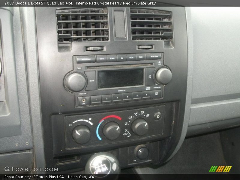 Inferno Red Crystal Pearl / Medium Slate Gray 2007 Dodge Dakota ST Quad Cab 4x4