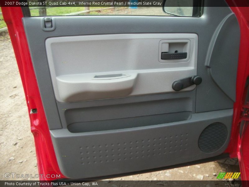 Inferno Red Crystal Pearl / Medium Slate Gray 2007 Dodge Dakota ST Quad Cab 4x4
