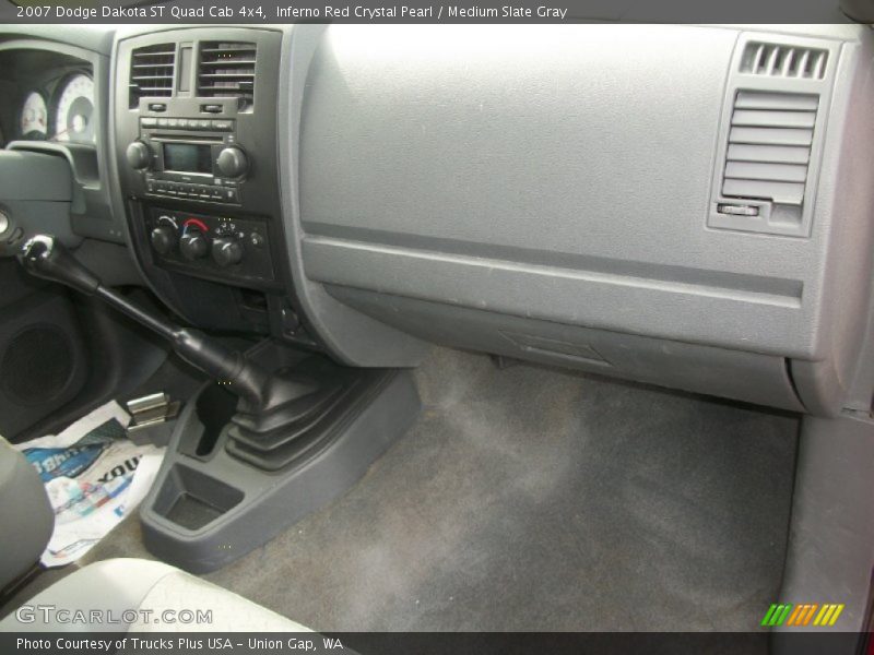 Inferno Red Crystal Pearl / Medium Slate Gray 2007 Dodge Dakota ST Quad Cab 4x4