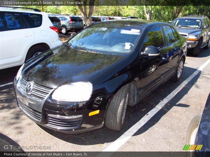 Black / Titan Black 2010 Volkswagen Jetta S Sedan