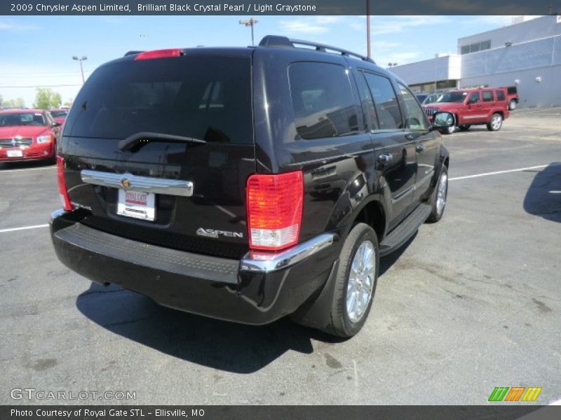 Brilliant Black Crystal Pearl / Light Graystone 2009 Chrysler Aspen Limited