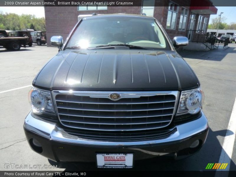 Brilliant Black Crystal Pearl / Light Graystone 2009 Chrysler Aspen Limited