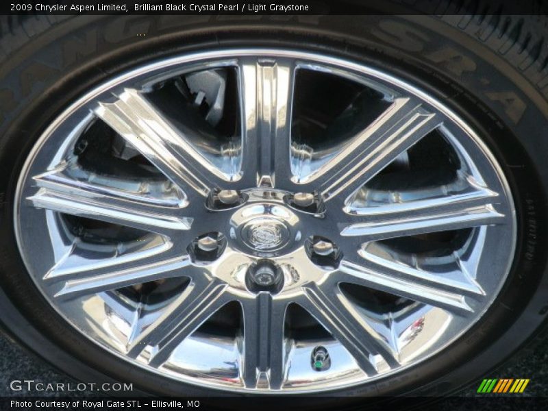 Brilliant Black Crystal Pearl / Light Graystone 2009 Chrysler Aspen Limited