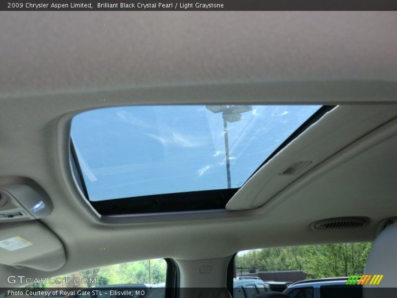 Brilliant Black Crystal Pearl / Light Graystone 2009 Chrysler Aspen Limited