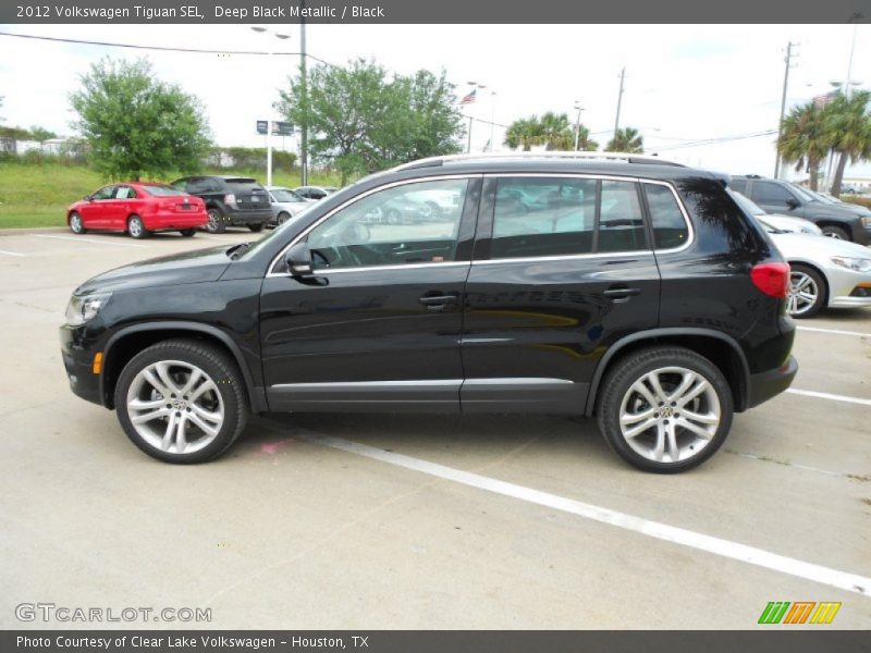 Deep Black Metallic / Black 2012 Volkswagen Tiguan SEL