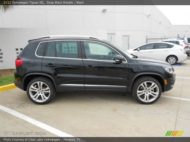 Deep Black Metallic / Black 2012 Volkswagen Tiguan SEL