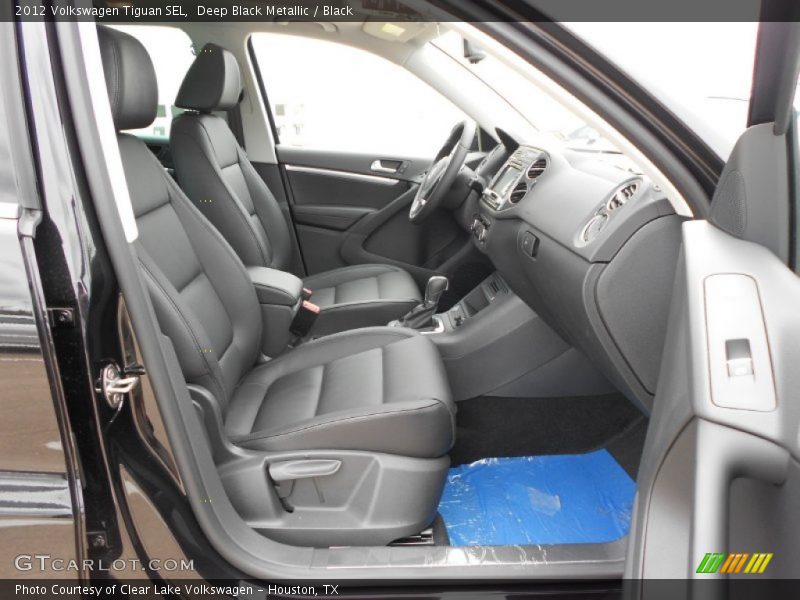 Deep Black Metallic / Black 2012 Volkswagen Tiguan SEL