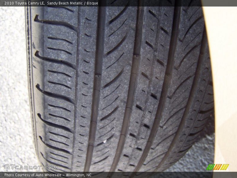 Sandy Beach Metallic / Bisque 2010 Toyota Camry LE