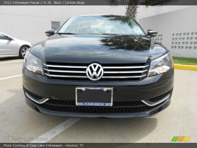 Black / Cornsilk Beige 2012 Volkswagen Passat 2.5L SE