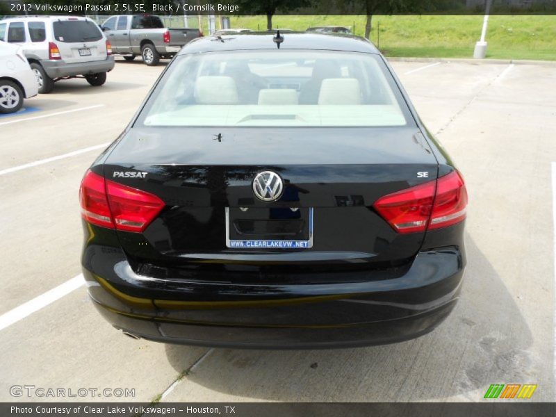 Black / Cornsilk Beige 2012 Volkswagen Passat 2.5L SE