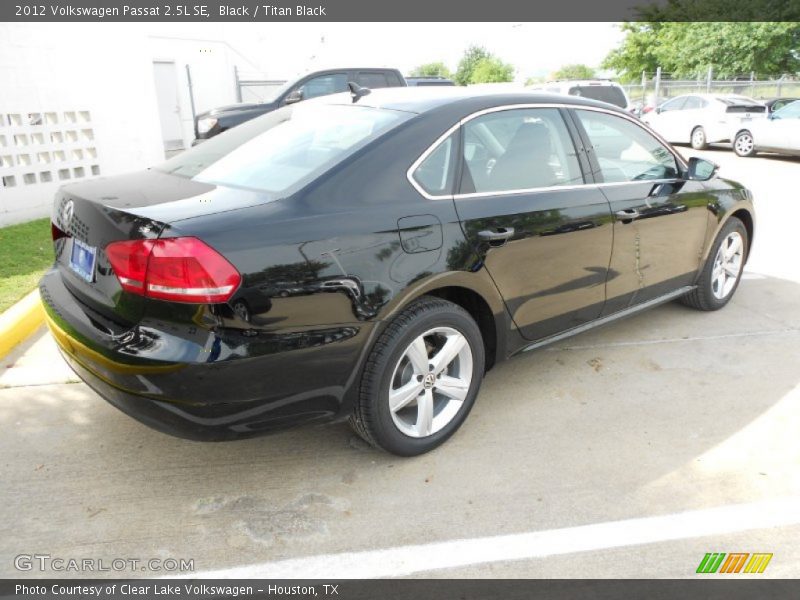 Black / Titan Black 2012 Volkswagen Passat 2.5L SE