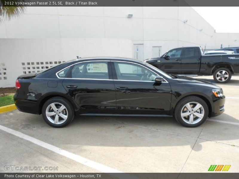Black / Titan Black 2012 Volkswagen Passat 2.5L SE