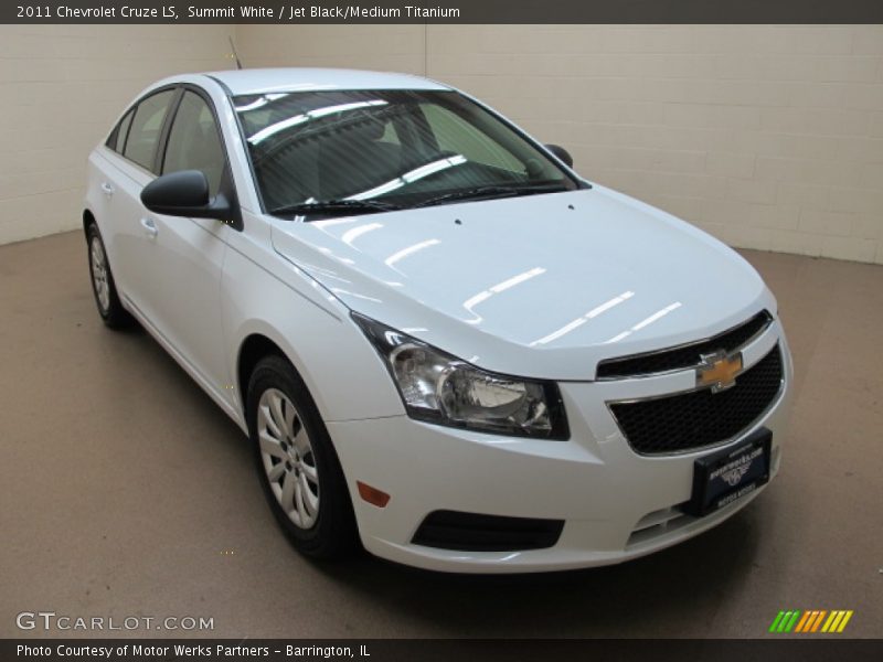 Summit White / Jet Black/Medium Titanium 2011 Chevrolet Cruze LS