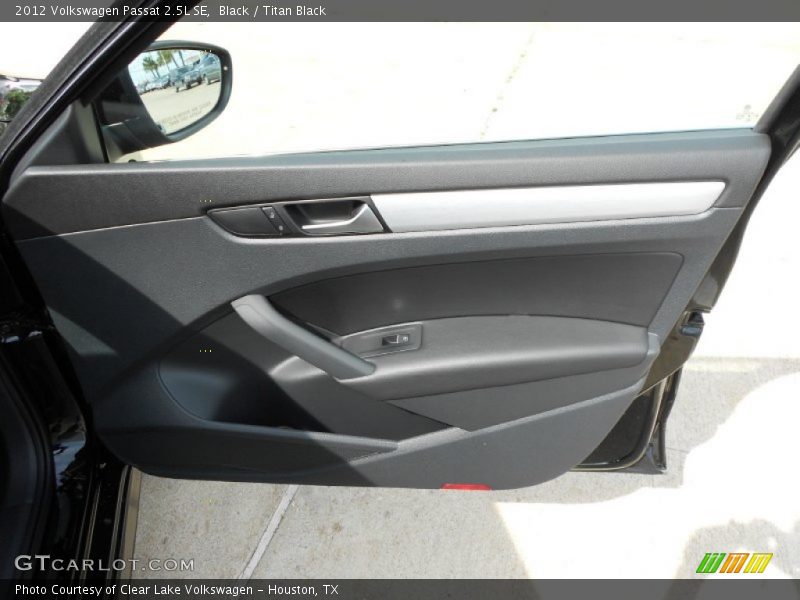 Black / Titan Black 2012 Volkswagen Passat 2.5L SE