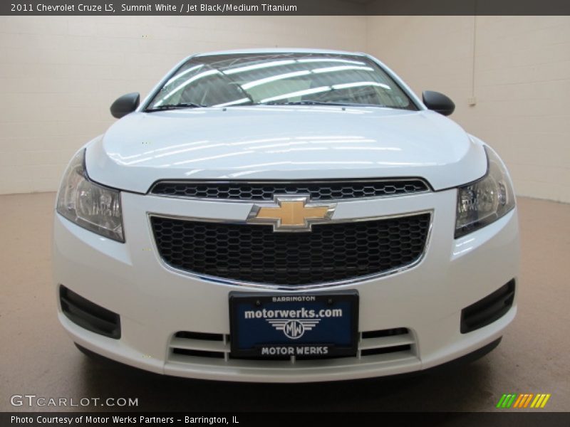 Summit White / Jet Black/Medium Titanium 2011 Chevrolet Cruze LS