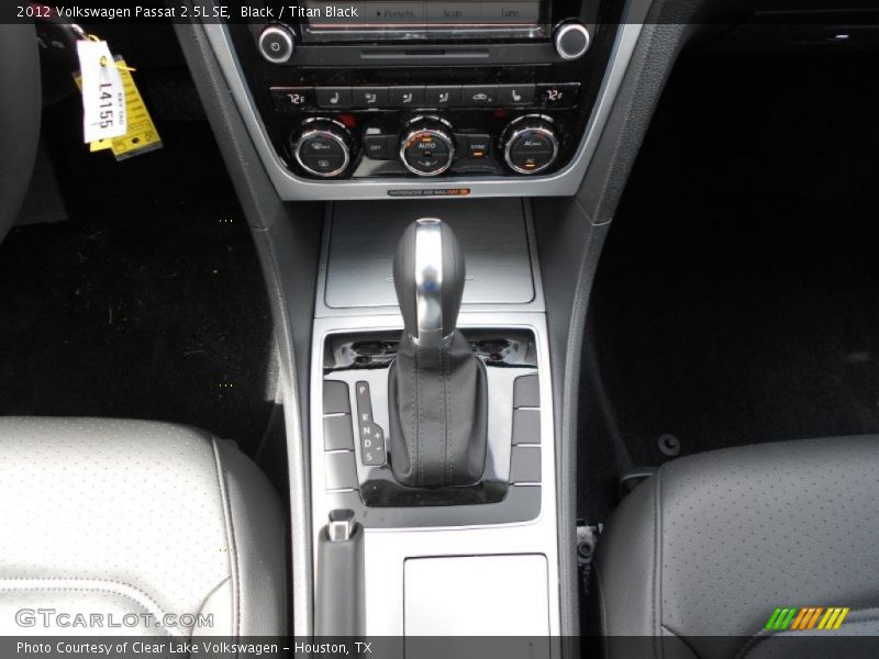 Black / Titan Black 2012 Volkswagen Passat 2.5L SE