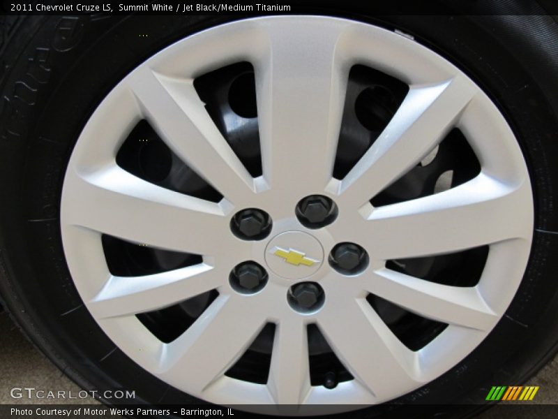 Summit White / Jet Black/Medium Titanium 2011 Chevrolet Cruze LS