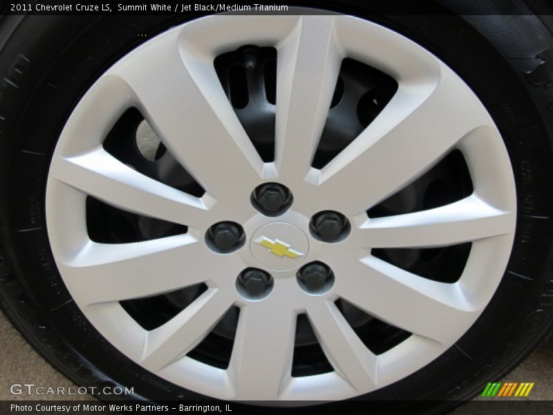 Summit White / Jet Black/Medium Titanium 2011 Chevrolet Cruze LS
