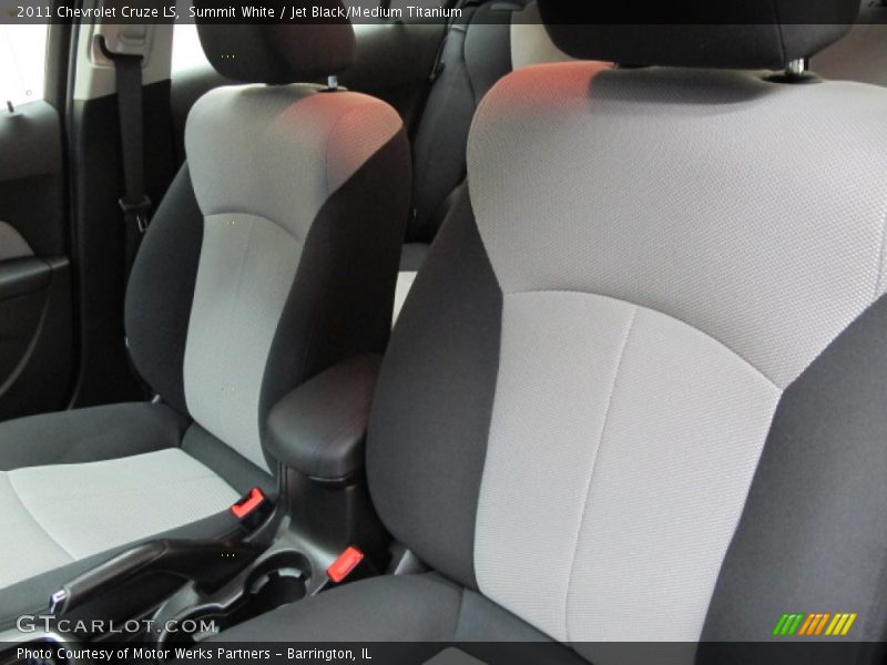 Summit White / Jet Black/Medium Titanium 2011 Chevrolet Cruze LS