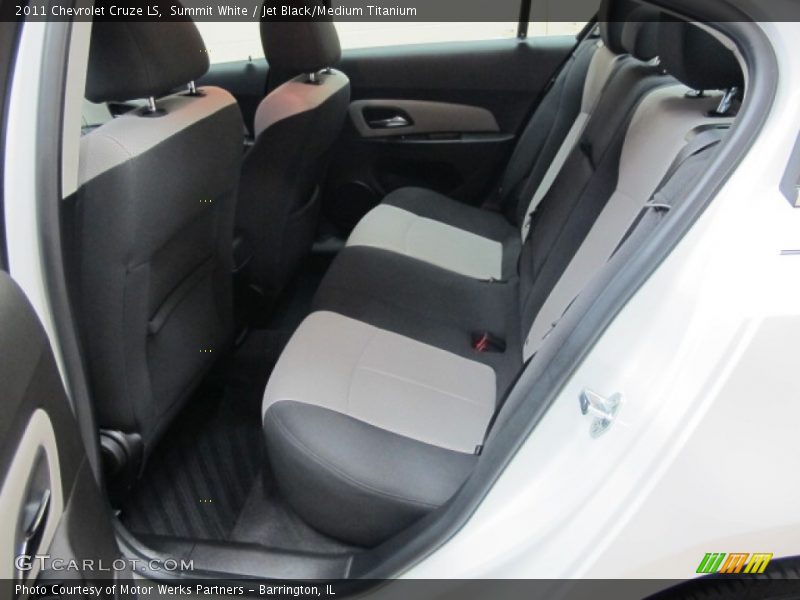 Summit White / Jet Black/Medium Titanium 2011 Chevrolet Cruze LS