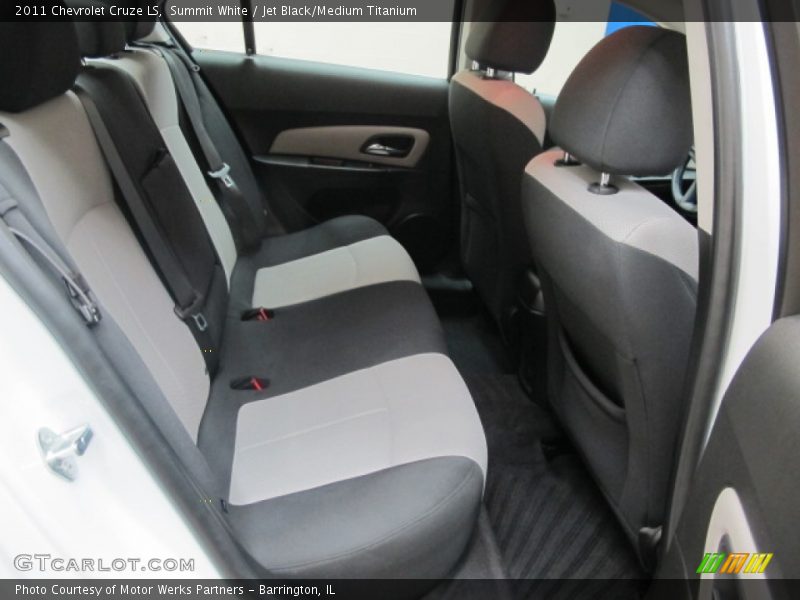 Summit White / Jet Black/Medium Titanium 2011 Chevrolet Cruze LS