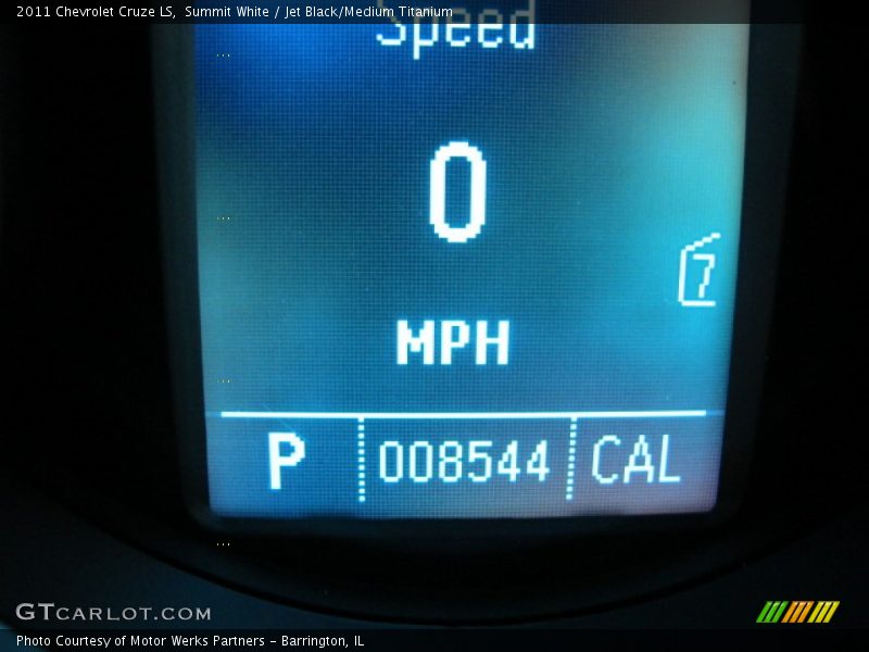 Summit White / Jet Black/Medium Titanium 2011 Chevrolet Cruze LS