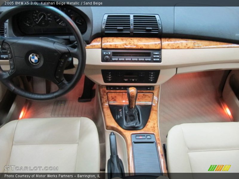 Kalahari Beige Metallic / Sand Beige 2005 BMW X5 3.0i