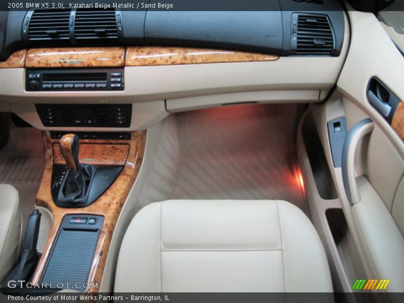 Kalahari Beige Metallic / Sand Beige 2005 BMW X5 3.0i