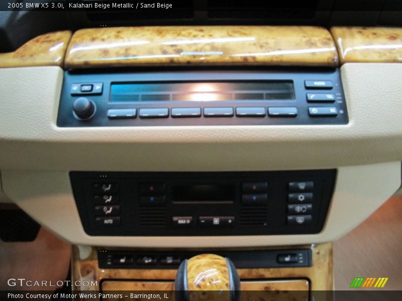 Kalahari Beige Metallic / Sand Beige 2005 BMW X5 3.0i