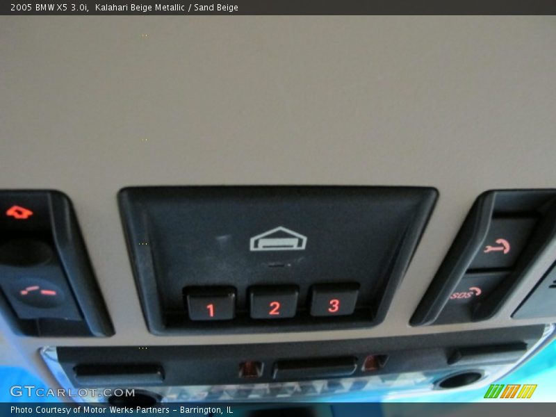 Kalahari Beige Metallic / Sand Beige 2005 BMW X5 3.0i