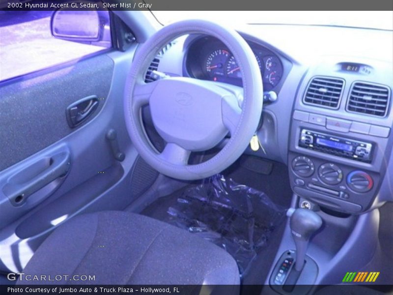 Silver Mist / Gray 2002 Hyundai Accent GL Sedan