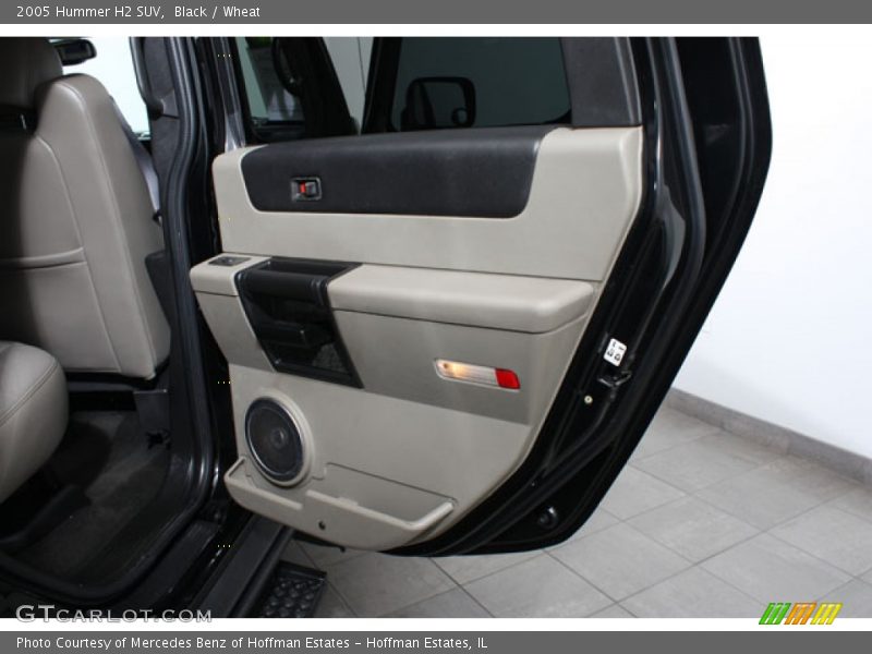 Door Panel of 2005 H2 SUV