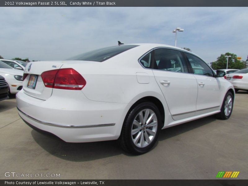Candy White / Titan Black 2012 Volkswagen Passat 2.5L SEL