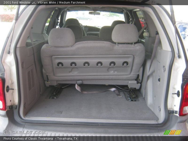 Vibrant White / Medium Parchment 2001 Ford Windstar LX