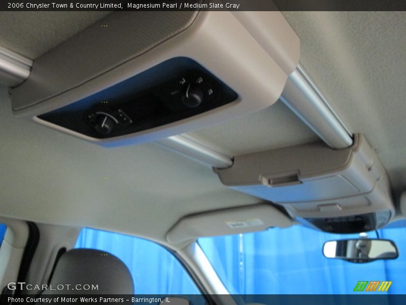Magnesium Pearl / Medium Slate Gray 2006 Chrysler Town & Country Limited