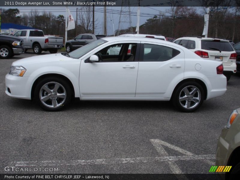 Stone White / Black/Light Frost Beige 2011 Dodge Avenger Lux