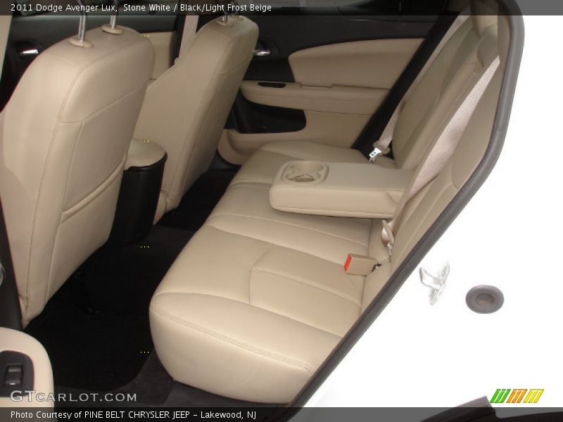 Stone White / Black/Light Frost Beige 2011 Dodge Avenger Lux