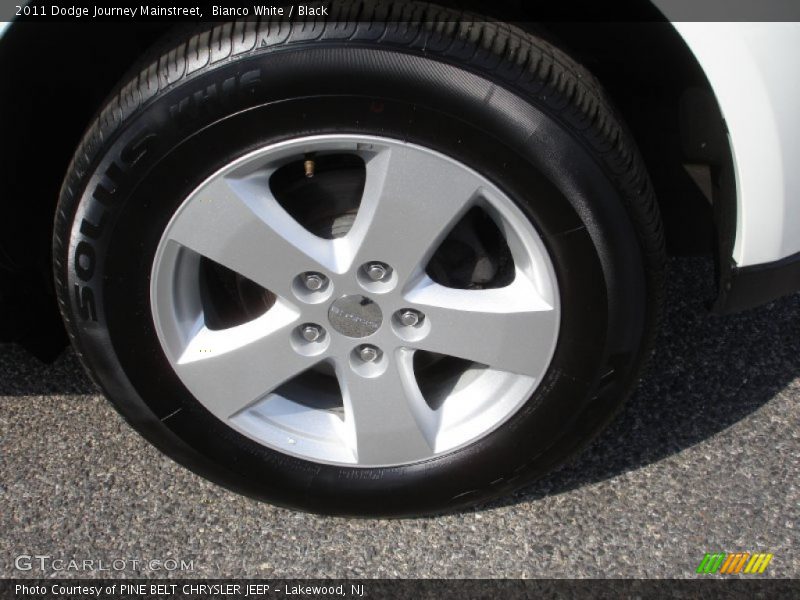 Bianco White / Black 2011 Dodge Journey Mainstreet