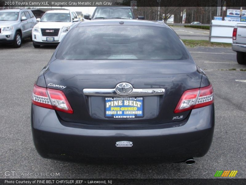Magnetic Gray Metallic / Ash Gray 2010 Toyota Camry XLE