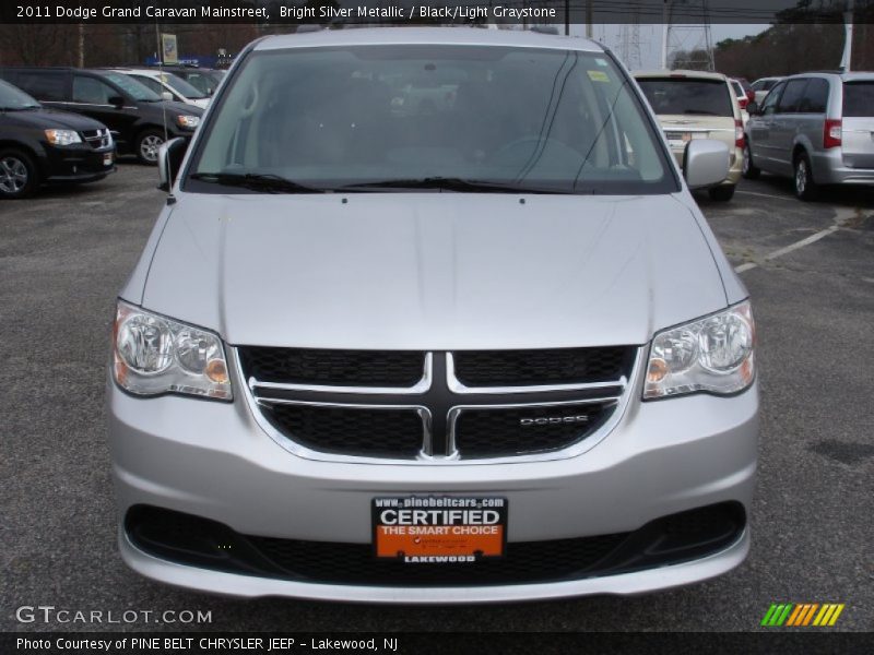 Bright Silver Metallic / Black/Light Graystone 2011 Dodge Grand Caravan Mainstreet