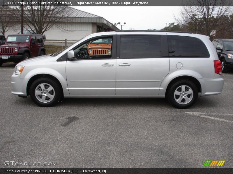Bright Silver Metallic / Black/Light Graystone 2011 Dodge Grand Caravan Mainstreet