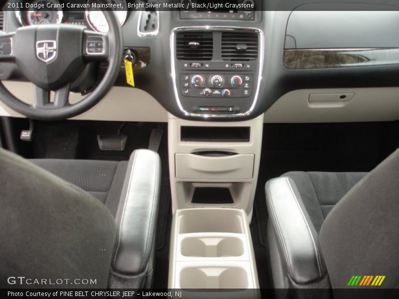 Bright Silver Metallic / Black/Light Graystone 2011 Dodge Grand Caravan Mainstreet