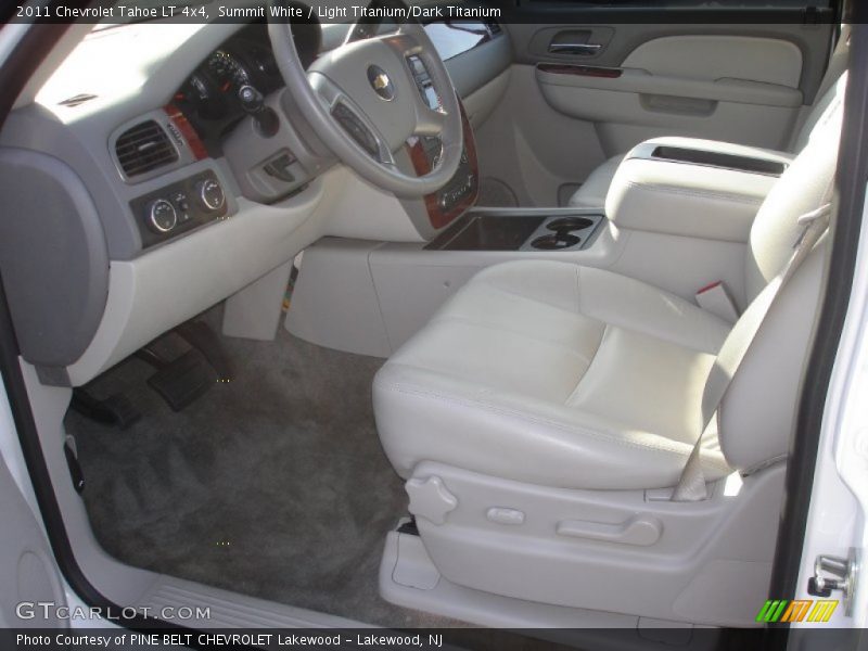 Summit White / Light Titanium/Dark Titanium 2011 Chevrolet Tahoe LT 4x4