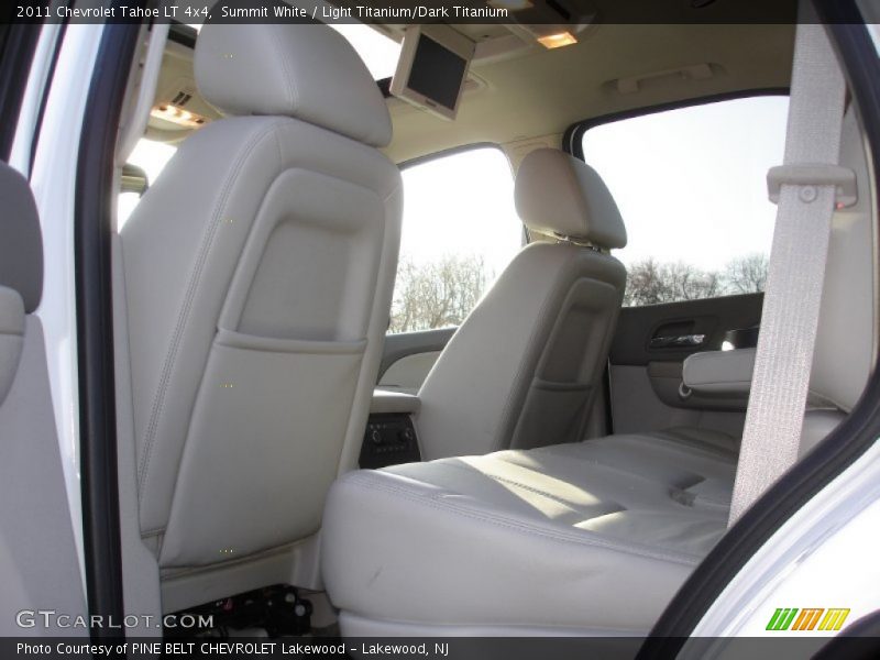 Summit White / Light Titanium/Dark Titanium 2011 Chevrolet Tahoe LT 4x4