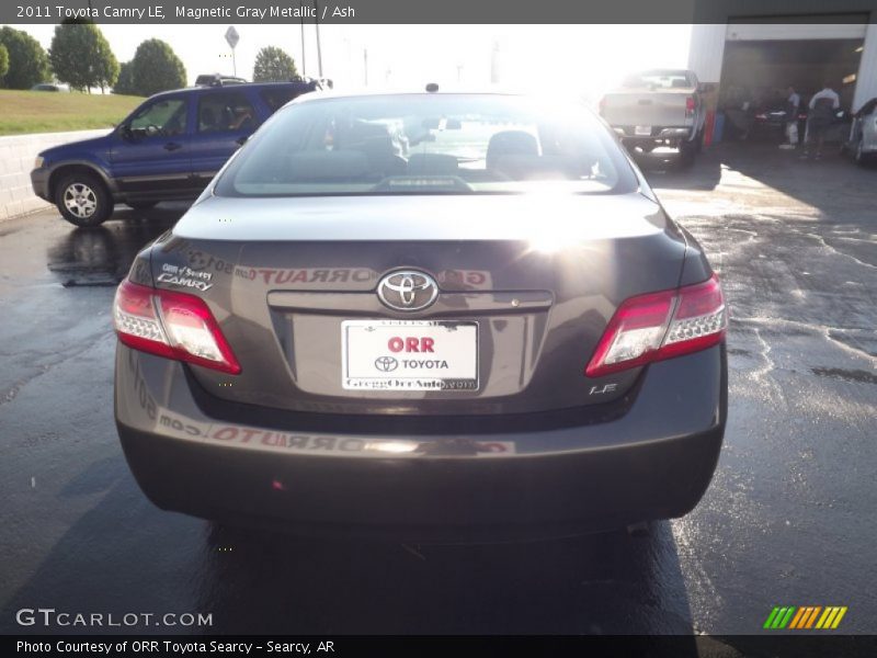 Magnetic Gray Metallic / Ash 2011 Toyota Camry LE