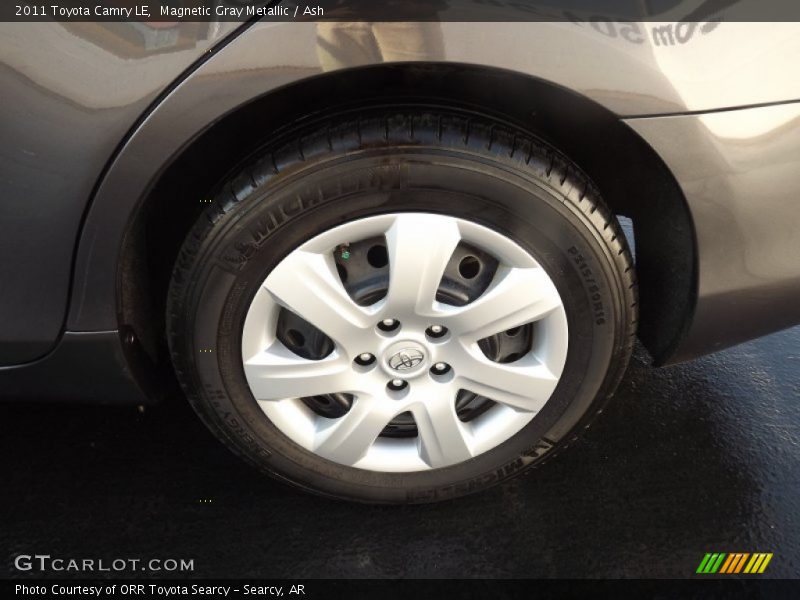 Magnetic Gray Metallic / Ash 2011 Toyota Camry LE