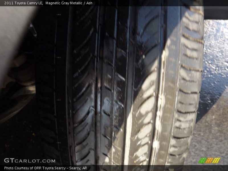 Magnetic Gray Metallic / Ash 2011 Toyota Camry LE