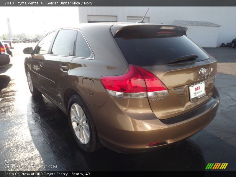 Golden Umber Mica / Ivory 2010 Toyota Venza I4